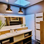 Le Loft De Thau, Standing, Grand Patio, Deco Boheme, Parking, Climatisation Appartement *