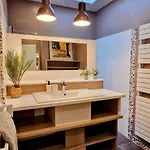 Le Loft De Thau, Standing, Grand Patio, Deco Boheme, Parking, Climatisation Appartement *