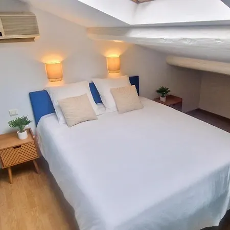 Apartment Le Loft De Thau, Standing, Grand Patio, Deco Boheme, Parking, Climatisation Sete